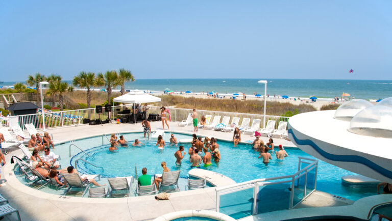hotel_blue_pool_deck